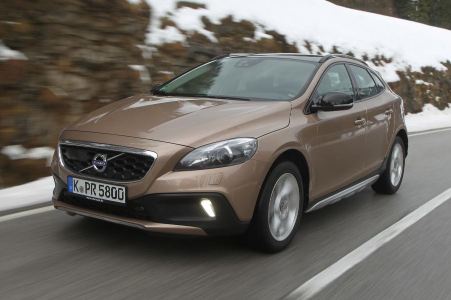  Volvo V40 T5 AWD Cross Country 2016 года  (фото 13 из 19)